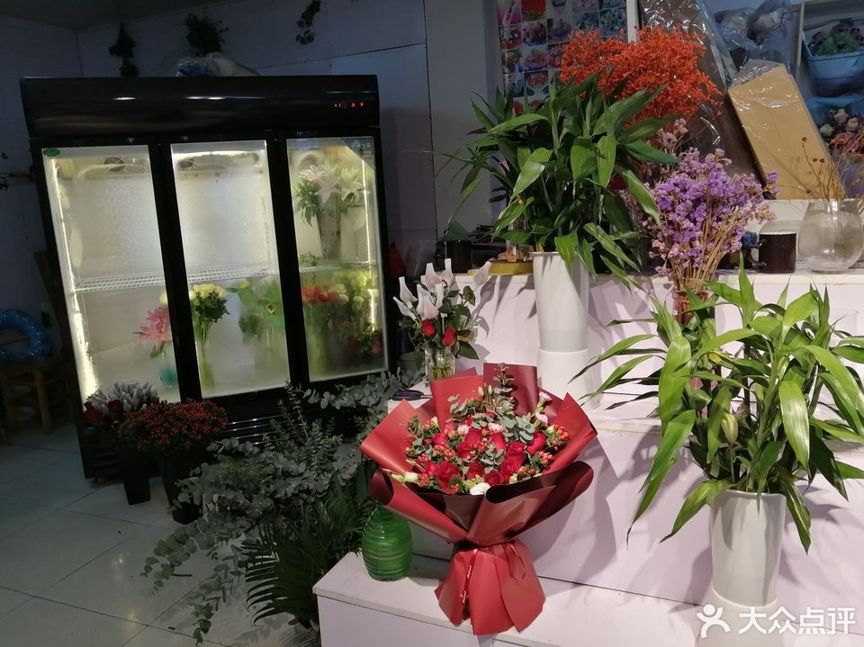 禮品花卉 從心意傳遞到商業(yè)銷售的藝術(shù)